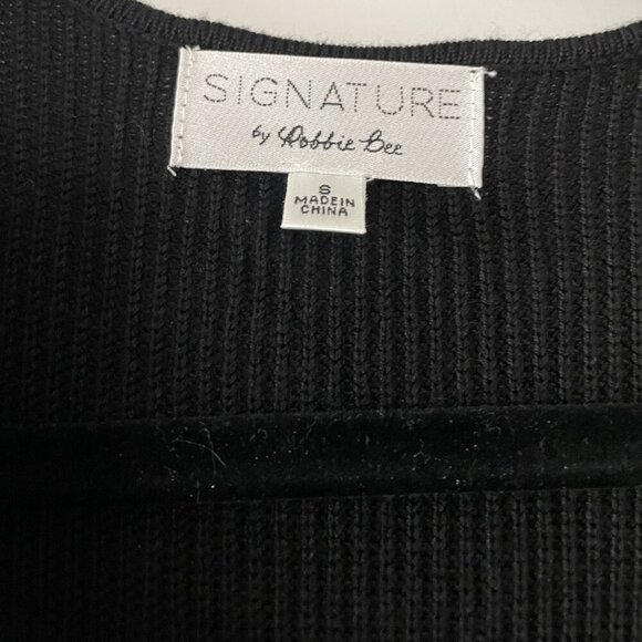 Robbie Bee Women's Rib Pleated Belted Dress Size Small - Picture 6 of 8